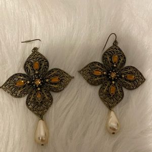 Antique gold earrings